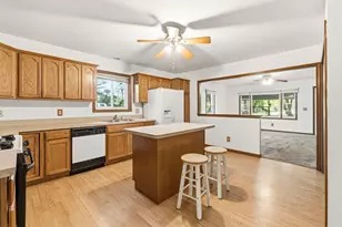 7N079 Tuscola Ave, Saint Charles, IL 60174 - Photo 14