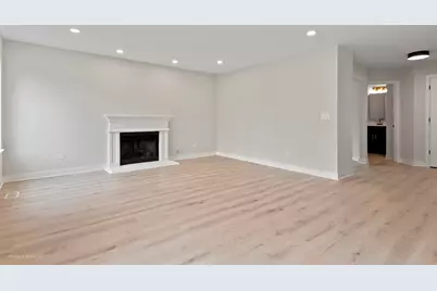 16447 Coventry Lane, Crest Hill, IL 60403 - Photo 6
