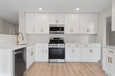 16447 Coventry Lane, Crest Hill, IL 60403 - Photo 10