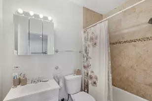 1549 W Barry Ave, Chicago, IL 60657 - Photo 10