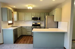 2420 Harbor Ct, Aurora, IL 60504 - Photo 8
