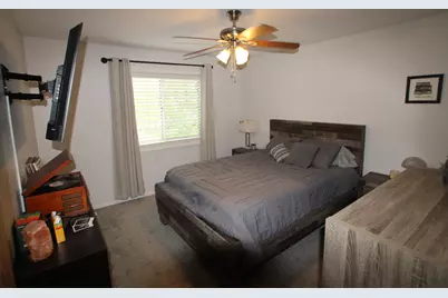 110 Village Creek Drive #110, Lake in the Hills, IL 60156 - Photo 4