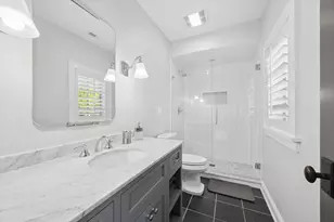 130 N Quincy St, Hinsdale, IL 60521 - Photo 32