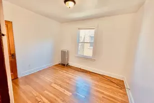 4124 W Barry Ave, Chicago, IL 60641 - Photo 14