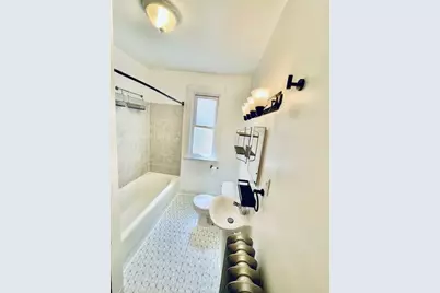 4124 W Barry Avenue, Chicago, IL 60641 - Photo 8