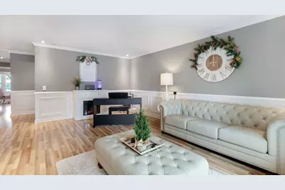 295 Coventry Circle #295, Vernon Hills, IL 60061 - Photo 8