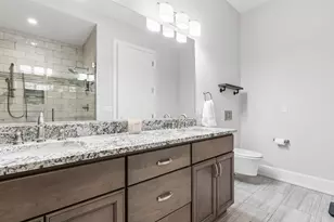 10 W Illinois St, Saint Charles, IL 60174 - Photo 26
