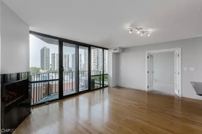 1309 N Wells Street #1103, Chicago, IL 60610 - Photo 2