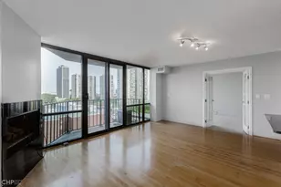 1309 N Wells St, Chicago, IL 60610 - Photo 2
