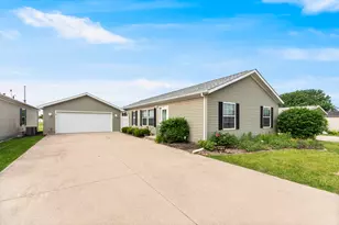 23715 W Lakepoint Dr, Channahon, IL 60410 - Photo 1
