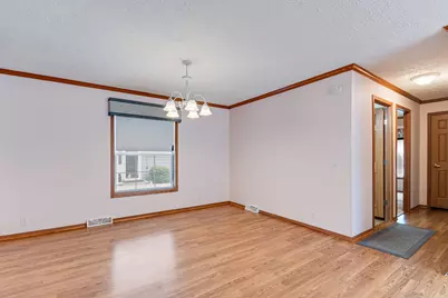 23715 W Lakepoint Drive, Channahon, IL 60410 - Photo 6