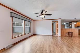 23715 W Lakepoint Dr, Channahon, IL 60410 - Photo 4