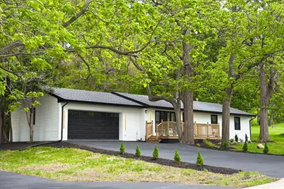 35W302 Pinelands Road, Saint Charles, IL 60174 - Photo 2