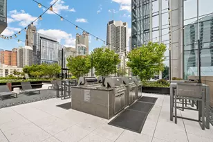 14 W Superior St, Chicago, IL 60654 - Photo 28