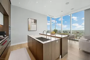 14 W Superior St, Chicago, IL 60654 - Photo 8