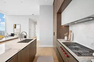 14 W Superior St, Chicago, IL 60654 - Photo 6