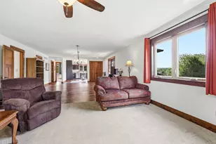 2 Concord Ct, Galena, IL 61036 - Photo 8