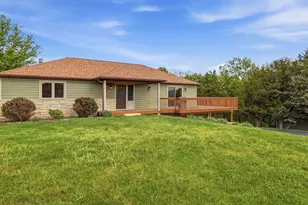 2 Concord Ct, Galena, IL 61036 - Photo 2