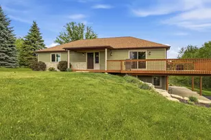 2 Concord Ct, Galena, IL 61036 - Photo 1