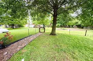 55 Ellen St, Cypress, IL 62923 - Photo 4