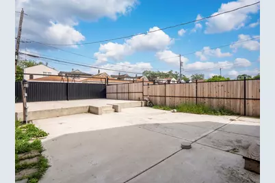 1133 N Kedvale Avenue, Chicago, IL 60651 - Photo 20