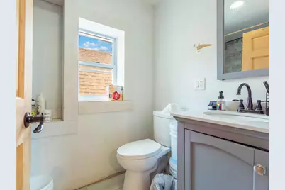 1133 N Kedvale Avenue, Chicago, IL 60651 - Photo 14