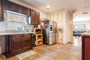 1133 N Kedvale Ave, Chicago, IL 60651 - Photo 8