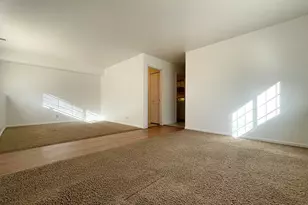 341 Holiday Ln, Hainesville, IL 60073 - Photo 16