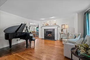 1315 Heatherton Dr, Naperville, IL 60563 - Photo 6
