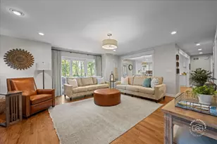 1315 Heatherton Dr, Naperville, IL 60563 - Photo 14