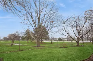 1975 Windsong Dr, Schaumburg, IL 60194 - Photo 20