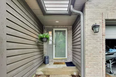 919 Millcreek Circle, Elgin, IL 60123 - Photo 2