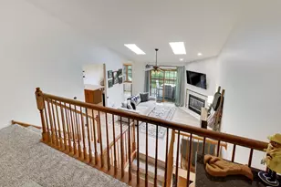 919 Millcreek Cir, Elgin, IL 60123 - Photo 18
