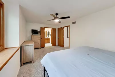 919 Millcreek Circle, Elgin, IL 60123 - Photo 20