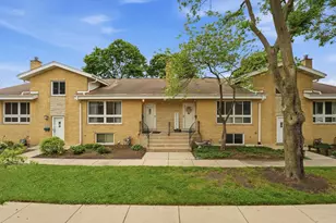 1533 N Arlington Heights Rd, Arlington Heights, IL 60004 - Photo 2
