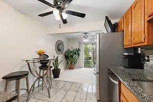 2838 Meadow Ln, Schaumburg, IL 60193 - Photo 10