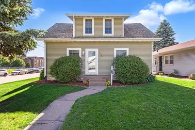 2226 15 1/2 Street, Rock Island, IL 61201 - Photo 1