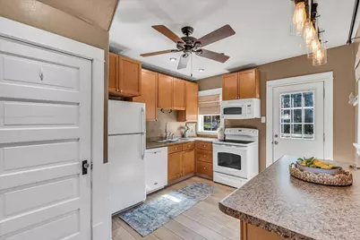 2226 15 1/2 Street, Rock Island, IL 61201 - Photo 10