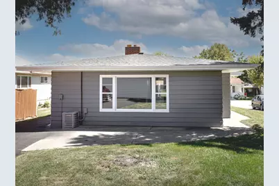 1911 N Hickory Street, Crest Hill, IL 60403 - Photo 6