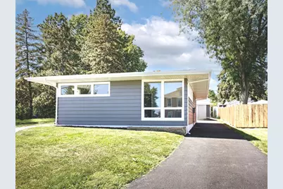 1911 N Hickory Street, Crest Hill, IL 60403 - Photo 2