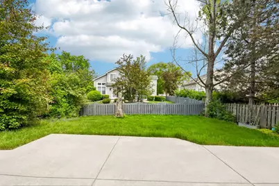 2421 Chambourd Drive, Buffalo Grove, IL 60089 - Photo 36