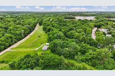 802 Reynolds Drive, Charleston, IL 61920 - Photo 34