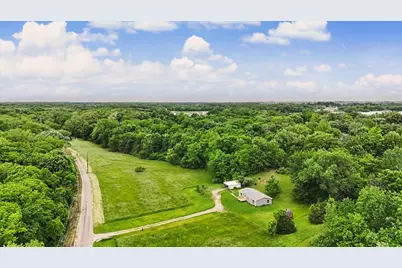 802 Reynolds Drive, Charleston, IL 61920 - Photo 34