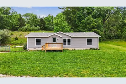 802 Reynolds Drive, Charleston, IL 61920 - Photo 2