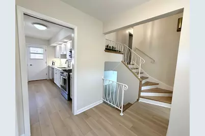 8927 S Sacramento Avenue, Evergreen Park, IL 60805 - Photo 12