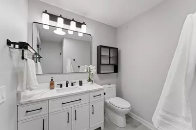2500 N Lakeview Avenue #903, Chicago, IL 60614 - Photo 10