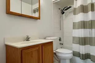 6447 S Narragansett Ave, Chicago, IL 60638 - Photo 8