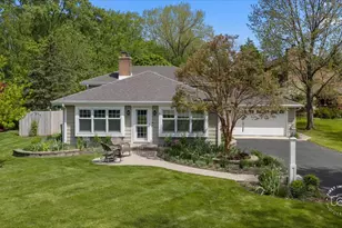 1419 E Forest Ave, Wheaton, IL 60187 - Photo 1