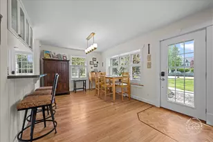 1419 E Forest Ave, Wheaton, IL 60187 - Photo 8