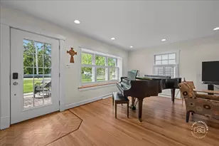 1419 E Forest Ave, Wheaton, IL 60187 - Photo 4